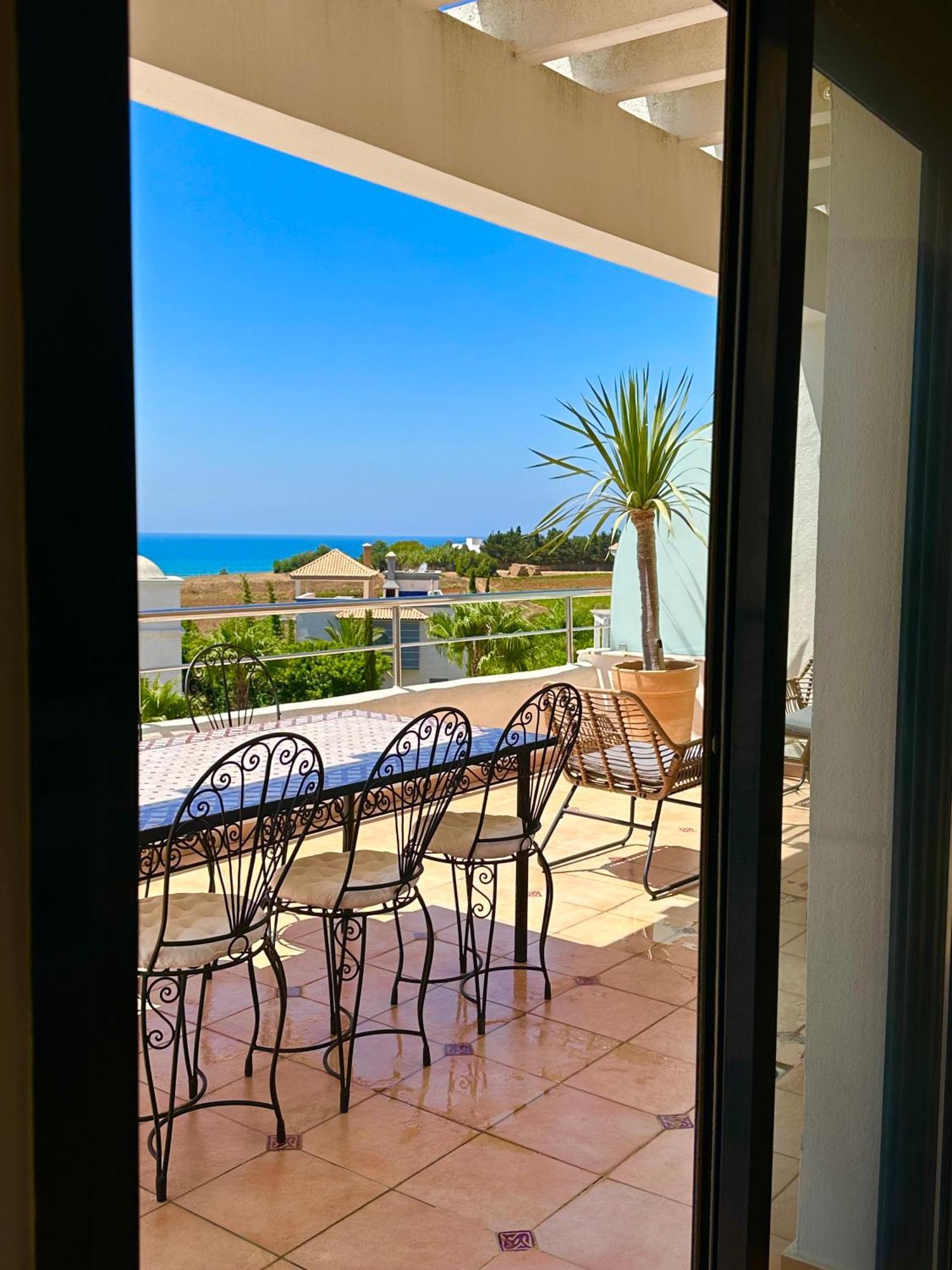 Apartment Prestige -vue -haut Standing - Piscines- A 5 Minute - Garage Privee - Acces Pmr *