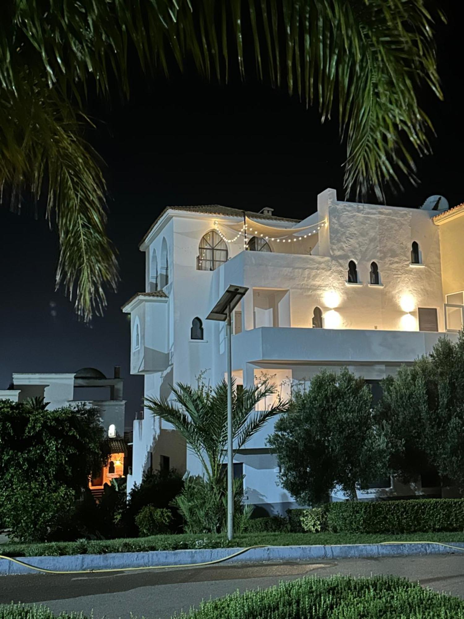 Prestige -vue -haut Standing - Piscines- A 5 Minute - Garage Privee - Acces Pmr Apartment